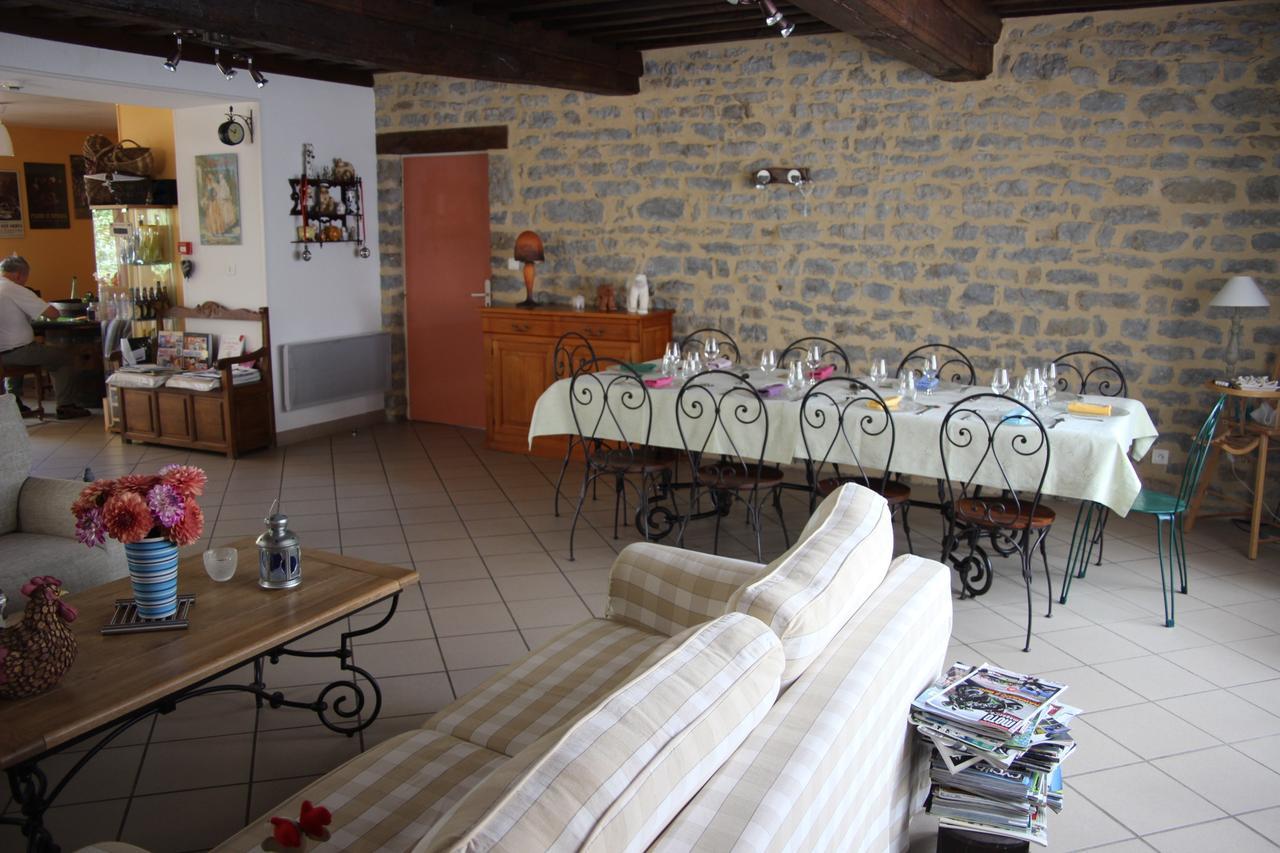 Au Rendez Vous De L'Auxois B&B Essey エクステリア 写真