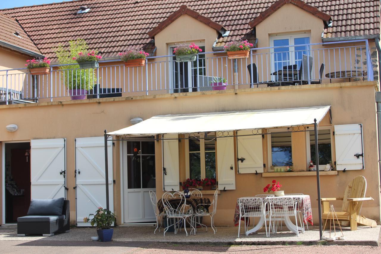 Au Rendez Vous De L'Auxois B&B Essey エクステリア 写真